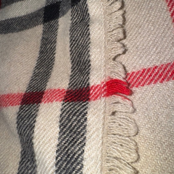 Burberry skirt 3Y - Picture 3 of 4